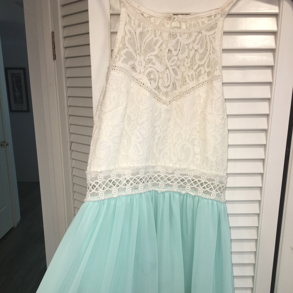 Dress - Picture 4 of 6